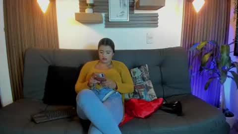 Snapshot of azuraby chatting on 10-04-25, 01:58 Azuraby online show from 10-04-25, 01:58