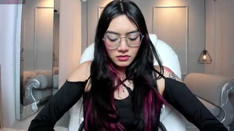 Azura online show from 01-05-26, 07:17