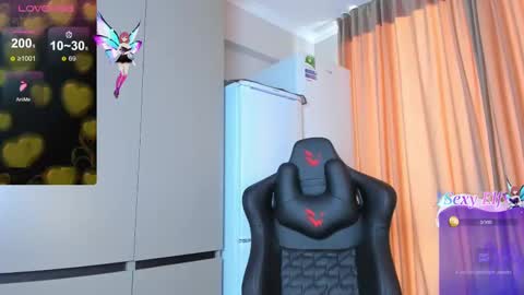 Snapshot of azure_moon chatting on 03-05-25, 05:40 azure_moon online show from 03-05-25, 05:40