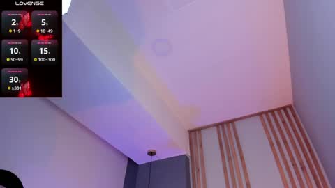 Azurra  online show from 05-27-26, 09:23