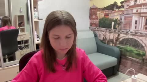 Snapshot of azzieheberly chatting on 06-21-26, 06:10 Niki online show from 06-21-26, 06:10
