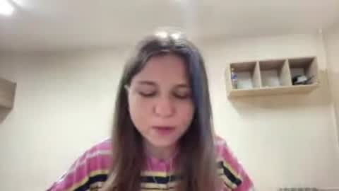 Snapshot of azzieheberly chatting on 06-26-26, 06:23 Niki online show from 06-26-26, 06:23