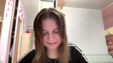 Snapshot of azzieheberly chatting on 07-01-26, 06:07 Niki online show from 07-01-26, 06:07