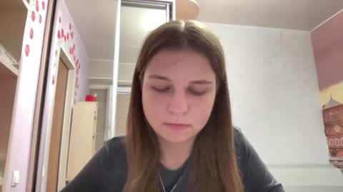 Snapshot of azzieheberly chatting on 07-03-26, 06:25 Niki online show from 07-03-26, 06:25