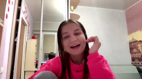 Snapshot of azzieheberly chatting on 07-12-26, 05:04 Niki online show from 07-12-26, 05:04