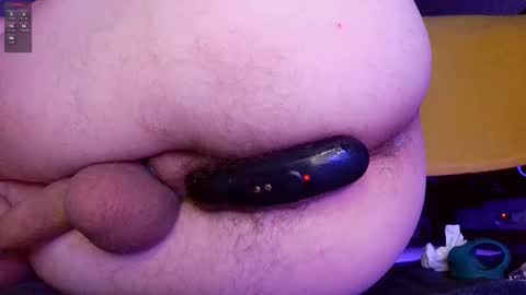 Snapshot of b230fb chatting on 12-18-25, 03:51 Din online show from 12-18-25, 03:51