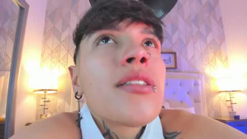 Anny online show from 04-15-26, 03:46