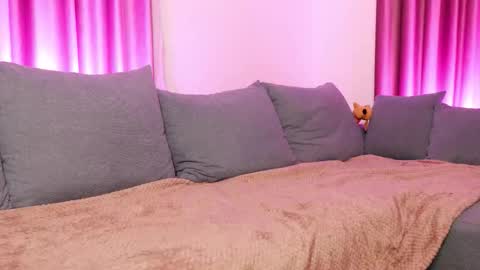 Alessia online show from 11-23-25, 08:52