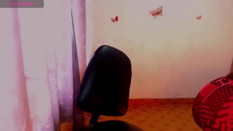 bab_ee02 online show from 10-13-25, 03:34