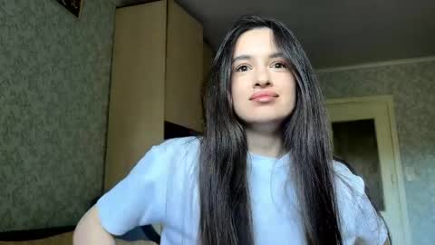 Caroline online show from 05-15-26, 10:11