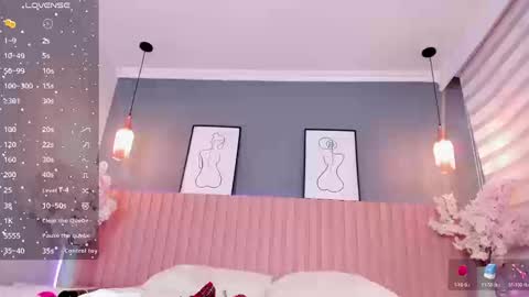 Snapshot of babe_sophiee chatting on 09-26-25, 10:36 babe_sophiee online show from 09-26-25, 10:36