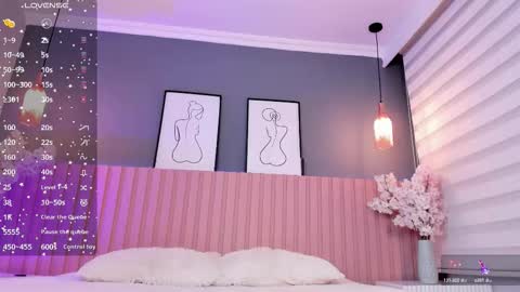 Snapshot of babe_sophiee chatting on 10-14-25, 03:40 babe_sophiee online show from 10-14-25, 03:40