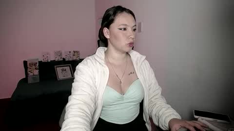 Snapshot of babenik_777 chatting on 11-15-25, 06:11 babenik_777 online show from 11-15-25, 06:11