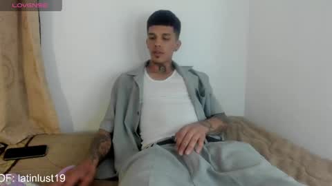 Snapshot of baby_gio chatting on 05-21-26, 06:37 OF GxoXabs online show from 05-21-26, 06:37