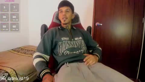 Snapshot of baby_gio chatting on 06-17-26, 09:16 OF GxoXabs online show from 06-17-26, 09:16