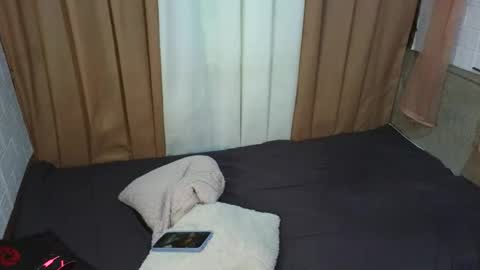 hello every one i am maxine online show from 11-06-25, 07:09