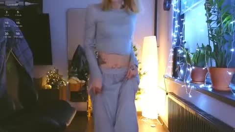 baby gopn1k online show from 12-13-24, 06:27