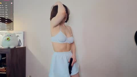 Snapshot of baby_is_ready chatting on 05-06-26, 07:35 Emily online show from 05-06-26, 07:35