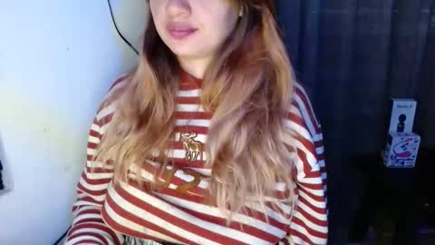 Snapshot of baby_lorenxs chatting on 10-23-25, 12:48 baby_lorenxs online show from 10-23-25, 12:48