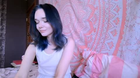 Snapshot of baby_onface chatting on 04-12-26, 08:19 Alice online show from 04-12-26, 08:19