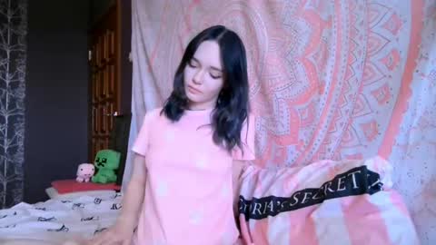 Snapshot of baby_onface chatting on 04-20-26, 08:17 Alice online show from 04-20-26, 08:17