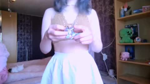 Snapshot of baby_onface chatting on 05-06-26, 08:30 Alice online show from 05-06-26, 08:30