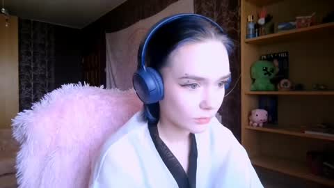 Snapshot of baby_onface chatting on 05-14-26, 08:32 Alice online show from 05-14-26, 08:32