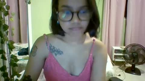 babybeelee online show from 12-19-25, 01:45