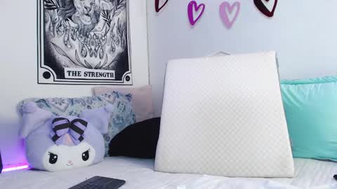 Snapshot of babycat4_ chatting on 02-18-25, 03:53 MARIA online show from 02-18-25, 03:53