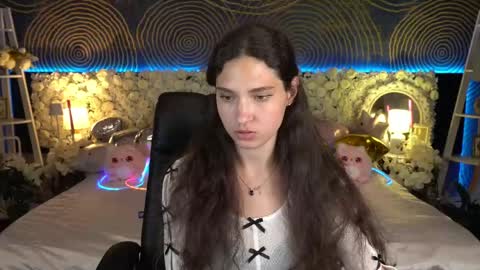 Snapshot of babyflowerr chatting on 05-11-26, 06:49 Sasha online show from 05-11-26, 06:49