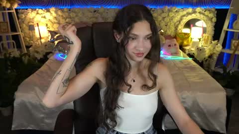 Snapshot of babyflowerr chatting on 05-29-26, 07:01 Sasha online show from 05-29-26, 07:01