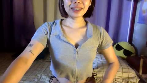 Snapshot of babyfox_26 chatting on 05-25-26, 01:33 babyfox_26 online show from 05-25-26, 01:33