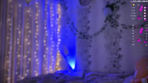 Snapshot of babyfoxyy chatting on 12-12-24, 01:39 maddy online show from 12-12-24, 01:39