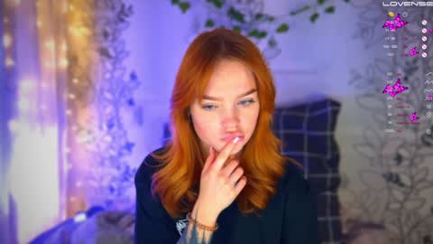 Snapshot of babyfoxyy chatting on 12-18-24, 08:14 maddy online show from 12-18-24, 08:14