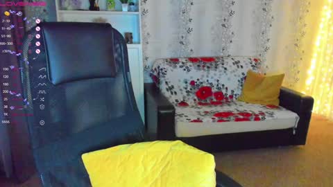 Snapshot of babyfoxyy chatting on 12-28-24, 03:48 maddy online show from 12-28-24, 03:48