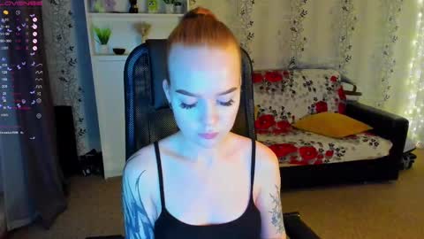 Snapshot of babyfoxyy chatting on 02-26-25, 07:38 maddy online show from 02-26-25, 07:38