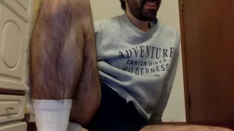 Snapshot of babyhardy chatting on 01-01-25, 10:46 Tom A.    online show from 01-01-25, 10:46