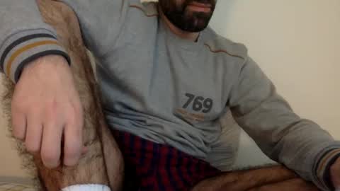 Snapshot of babyhardy chatting on 02-19-25, 05:06 Tom A.    online show from 02-19-25, 05:06