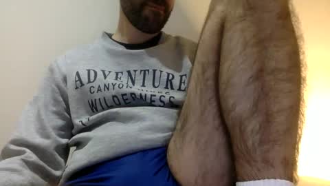 Snapshot of babyhardy chatting on 03-03-25, 11:24 Tom A.    online show from 03-03-25, 11:24
