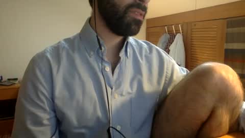 Snapshot of babyhardy chatting on 03-10-25, 01:21 Tom A.    online show from 03-10-25, 01:21