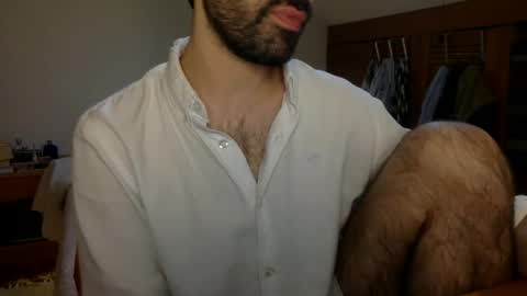 Snapshot of babyhardy chatting on 09-23-25, 04:21 Tom A.    online show from 09-23-25, 04:21