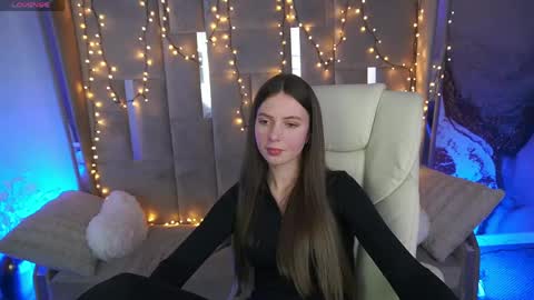 Snapshot of babylumii chatting on 04-22-26, 12:39 Lady Vi online show from 04-22-26, 12:39