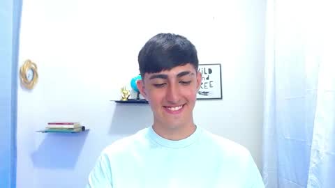 Snapshot of babymaik chatting on 02-07-25, 11:34 babymaik online show from 02-07-25, 11:34