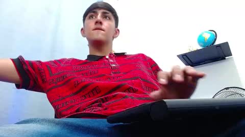 Snapshot of babymaik chatting on 02-17-25, 11:53 babymaik online show from 02-17-25, 11:53