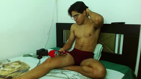sebas online show from 04-30-26, 01:45