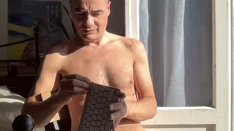 Snapshot of bach77 chatting on 02-05-25, 09:36 bach online show from 02-05-25, 09:36