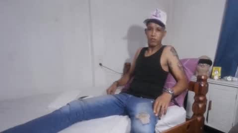 Snapshot of bad_boy_master_findom chatting on 05-25-26, 04:40 bad_boy_master_findom online show from 05-25-26, 04:40
