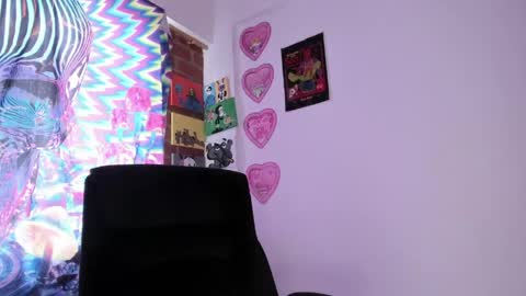 Snapshot of bad_cherry chatting on 05-04-26, 03:52 Bratty Lanita - independent online show from 05-04-26, 03:52