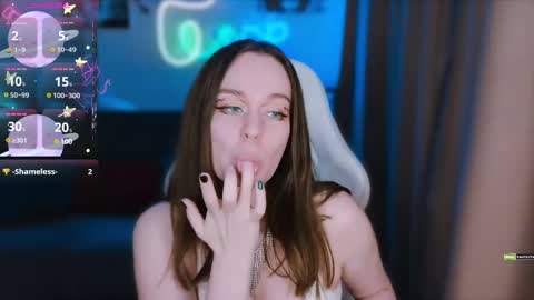 Lin online show from 02-10-25, 06:56