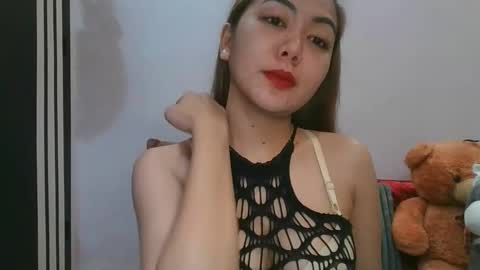 Snapshot of badaxx_tricia chatting on 10-14-25, 09:10 tricia online show from 10-14-25, 09:10